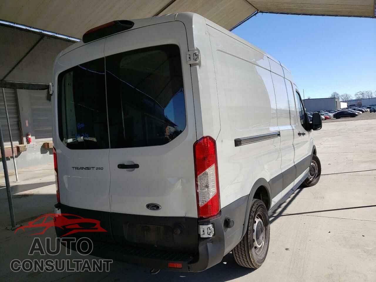 FORD TRANSIT CO 2019 - 1FTYR2CM4KKB83655