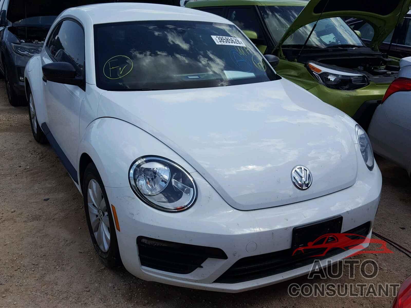 VOLKSWAGEN BEETLE 2017 - 3VWF17ATXHM612558