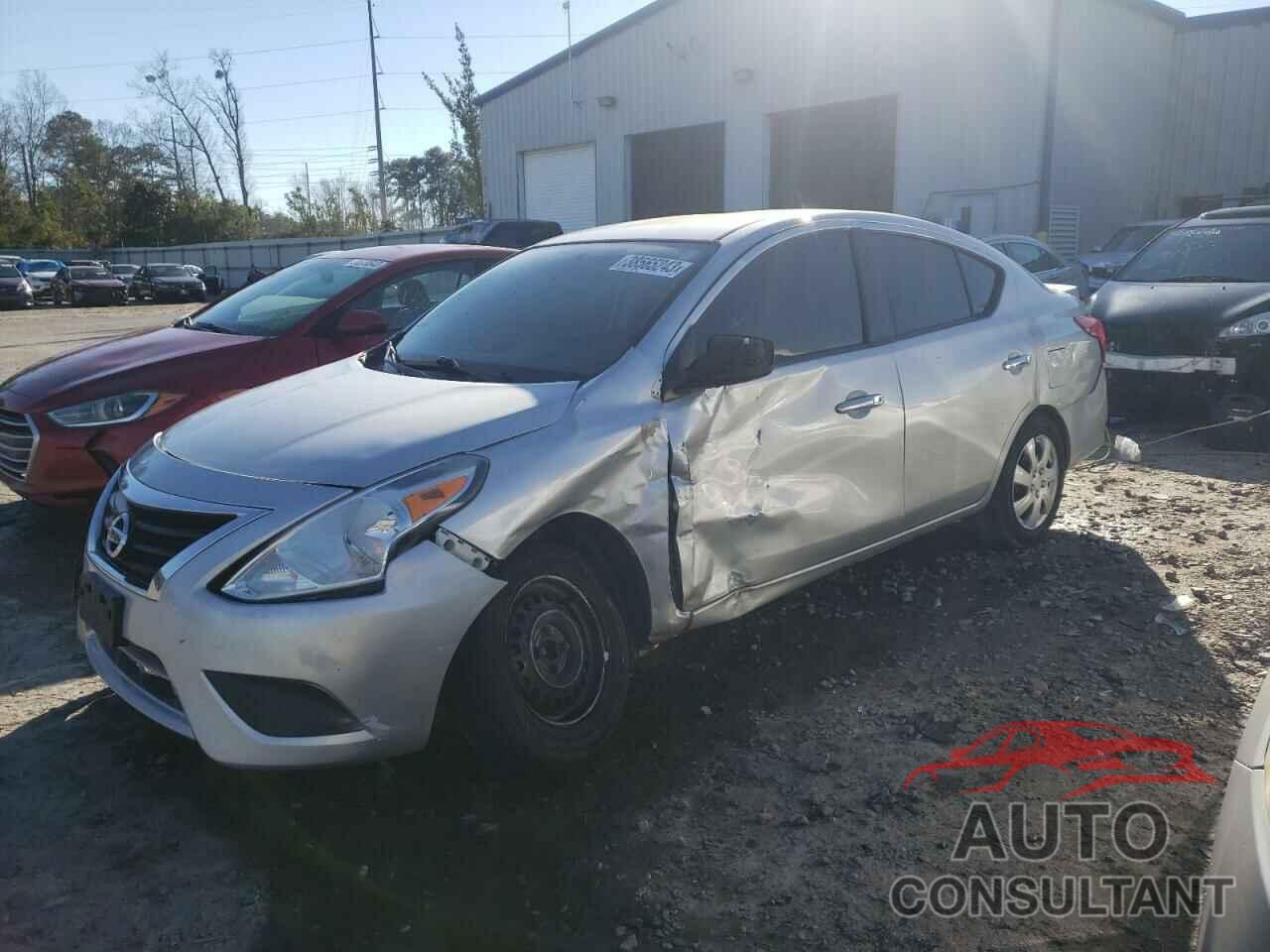 NISSAN VERSA 2017 - 3N1CN7APXHL812913