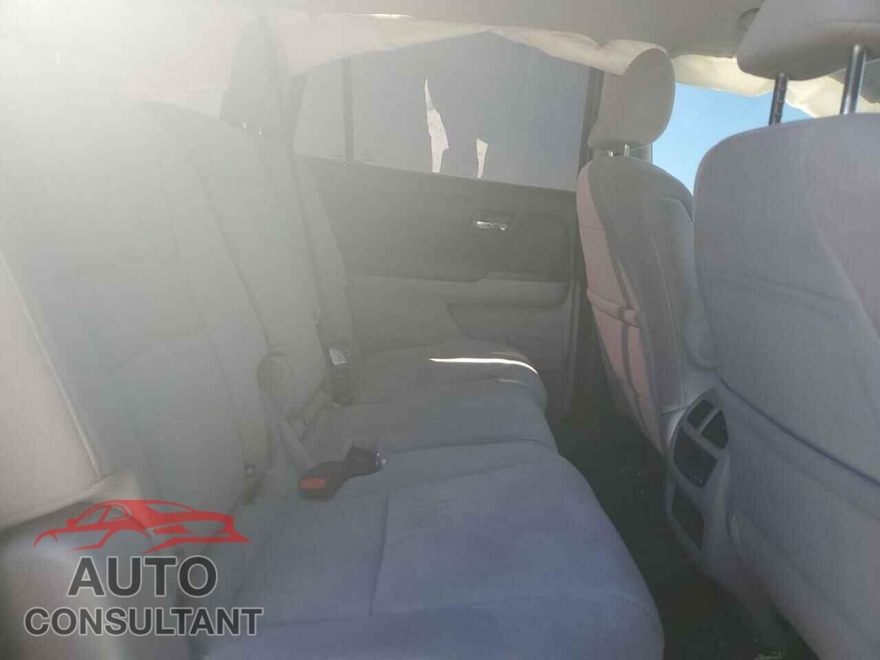 HONDA PILOT 2019 - 5FNYF5H32KB046852