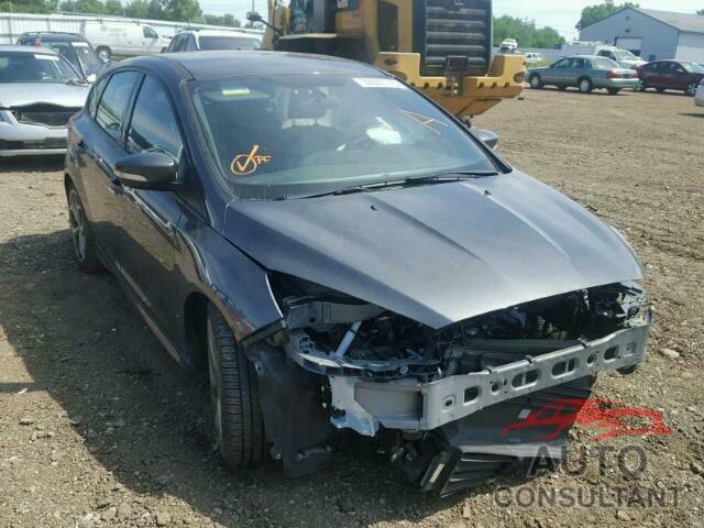 FORD FOCUS 2017 - 1FADP3L95HL275985