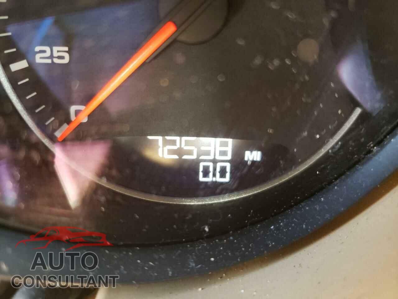 PORSCHE CAYENNE 2016 - WP1AA2A28GKA10592