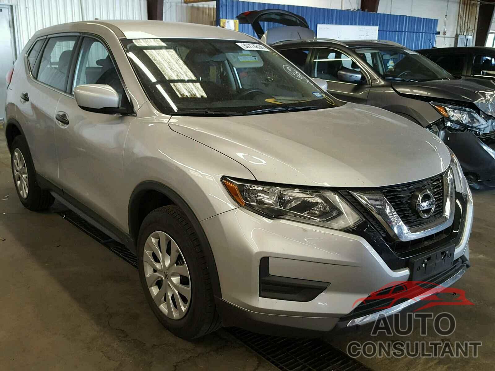 NISSAN ROGUE S 2017 - KNMAT2MVXHP517905