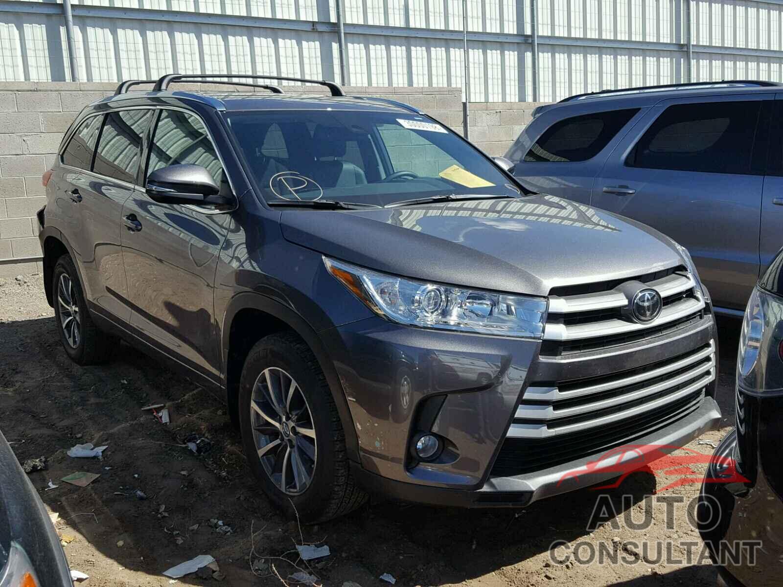 TOYOTA HIGHLANDER 2018 - 5TDJZRFH4JS526092