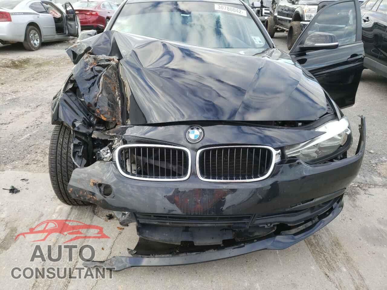 BMW 3 SERIES 2016 - WBA8E1G50GNU11856