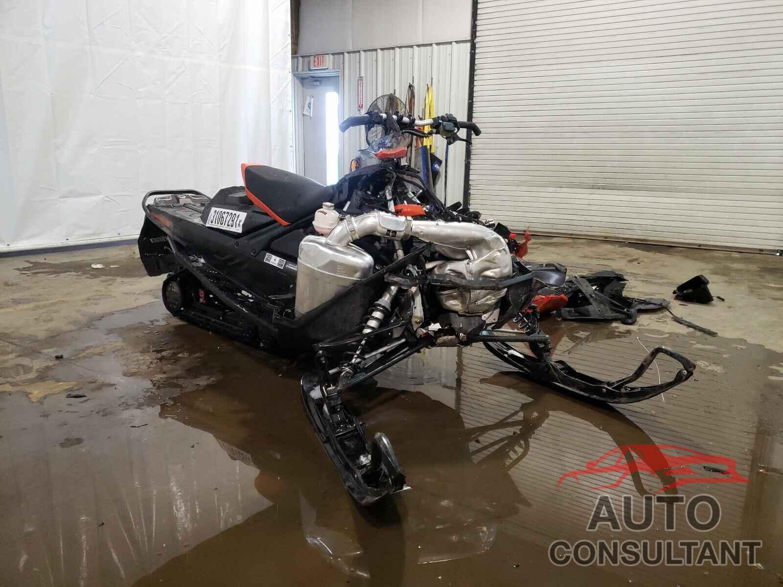 2021 SNOWMOBILE SKI DOO