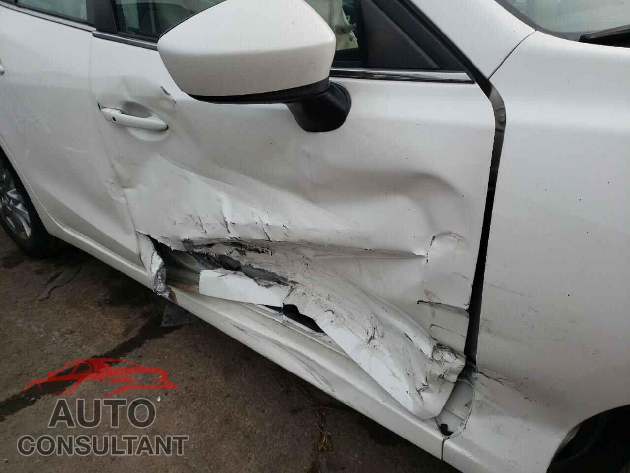 MAZDA 3 2016 - 3MZBM1N71GM323261