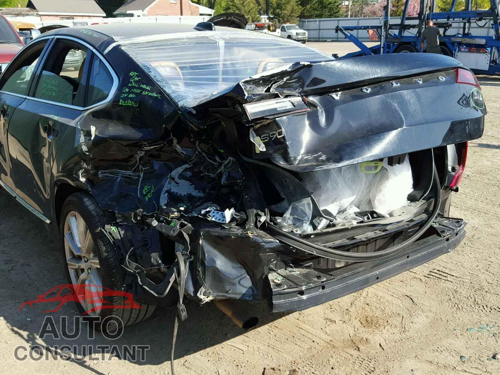 VOLVO S90 2017 - YV1A22ML7H1013665