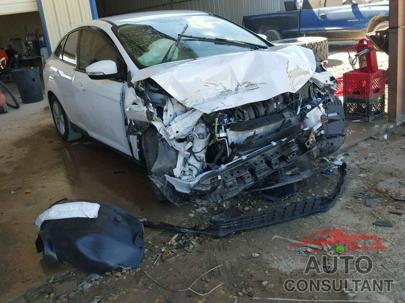 FORD FOCUS 2017 - 1FADP3F22HL324316