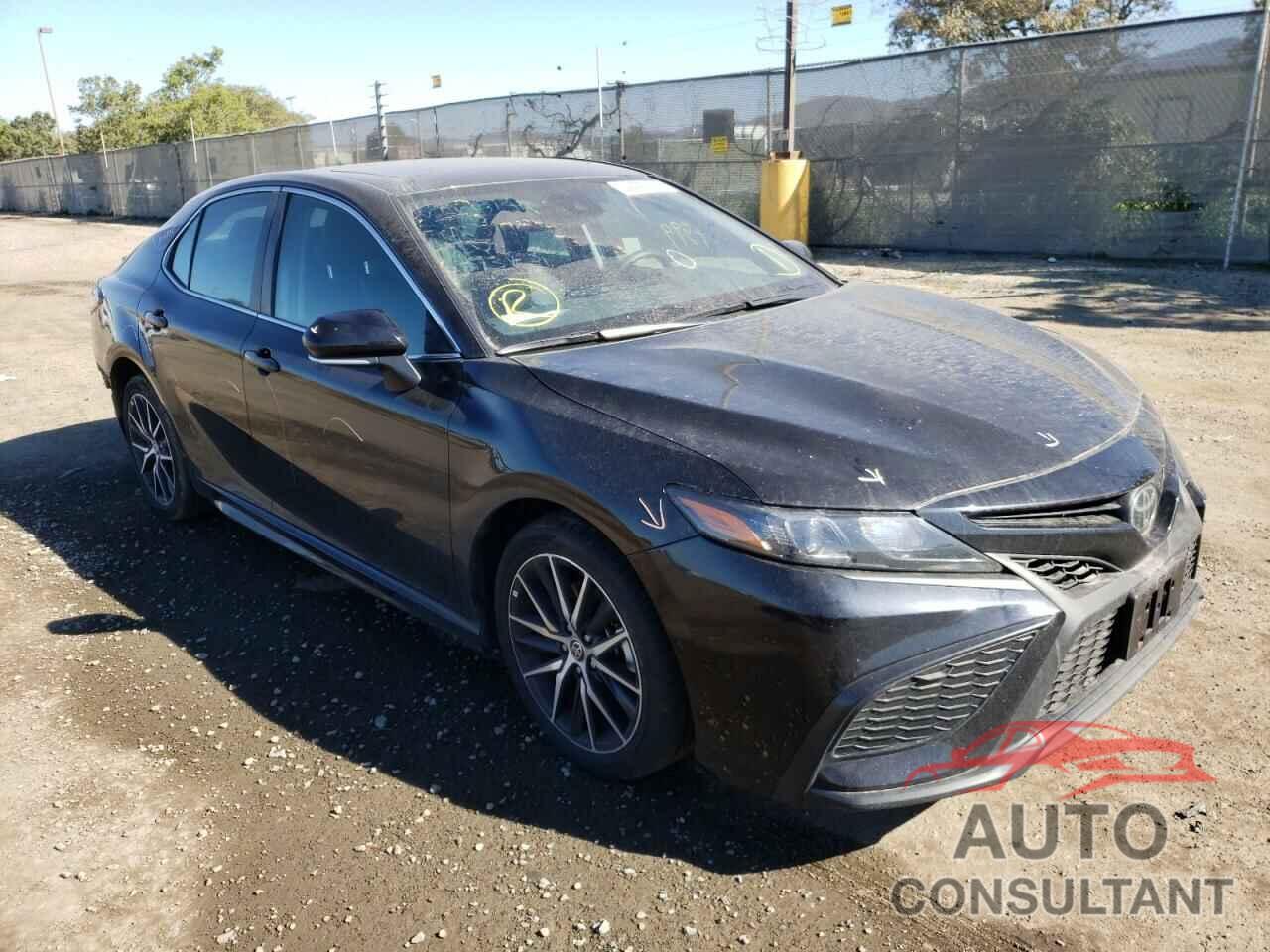 TOYOTA CAMRY 2021 - 4T1T11AK8MU613574