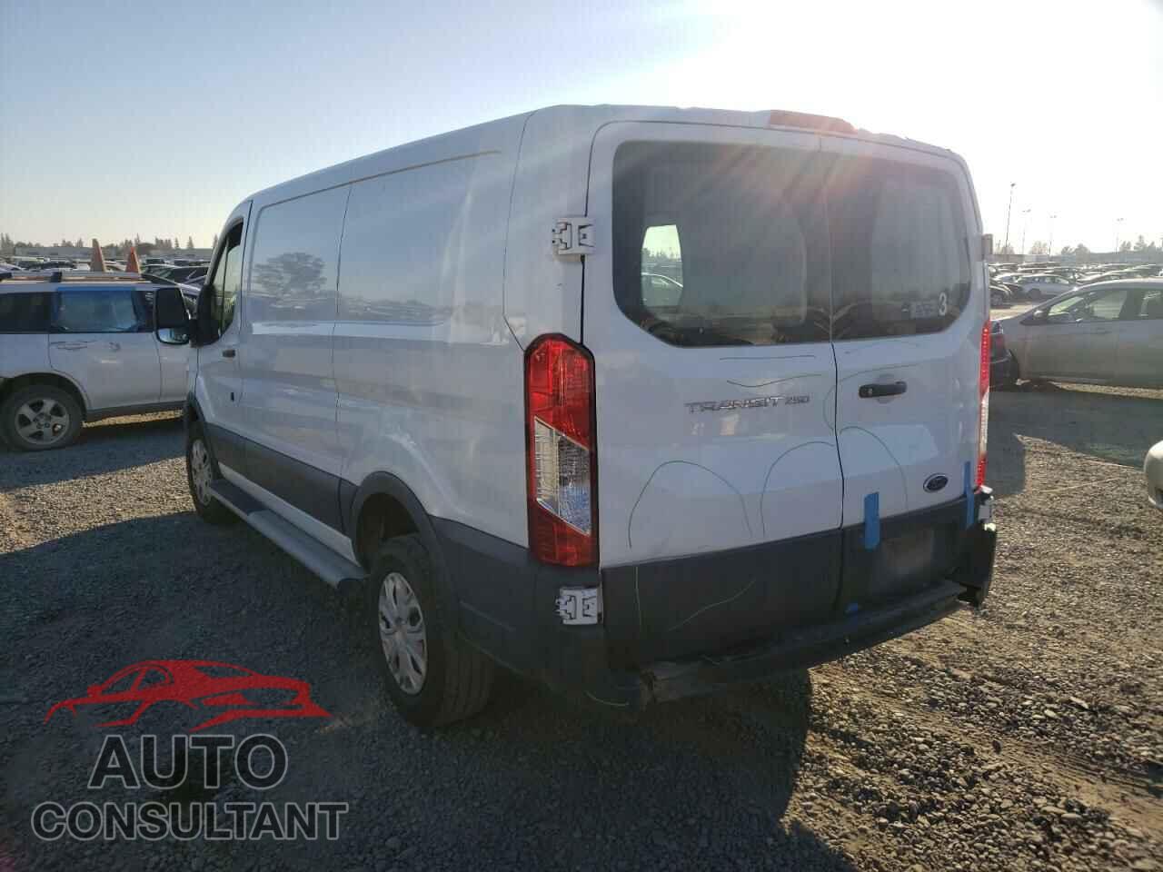 FORD TRANSIT CO 2018 - 1FTYR1ZM2JKB32333