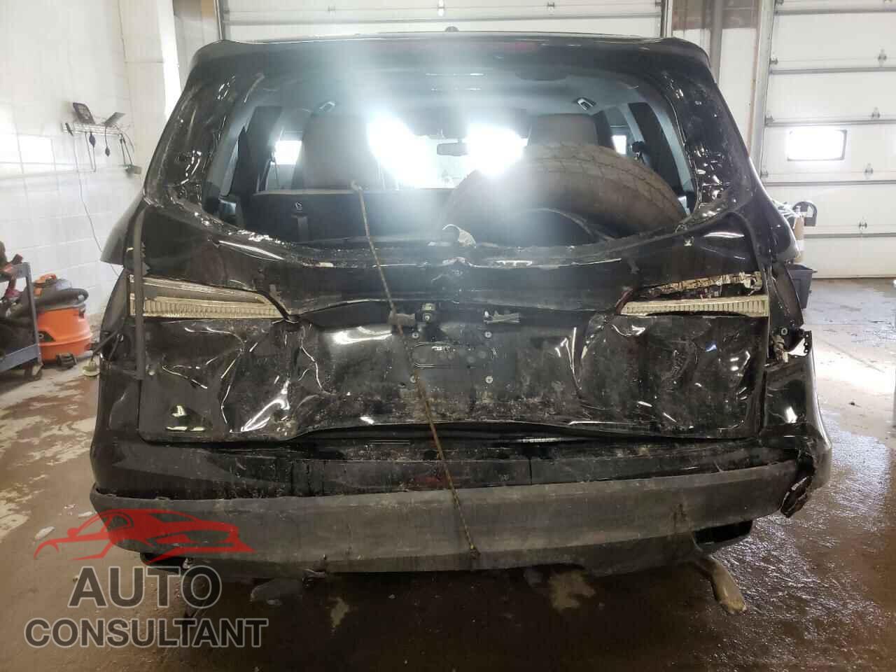 HONDA PILOT 2016 - 5FNYF6H57GB037594