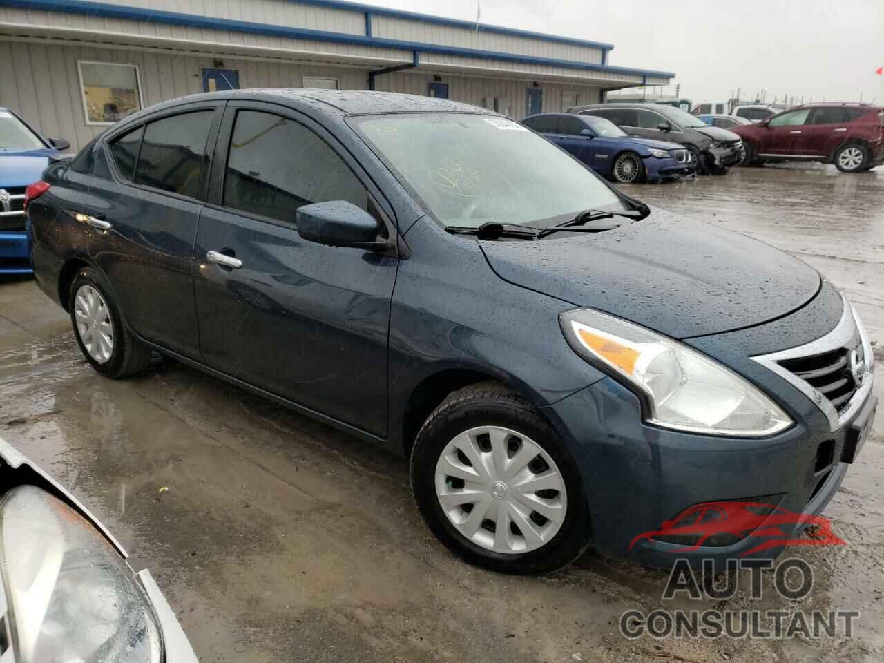 NISSAN VERSA 2017 - 3N1CN7AP7HL839468