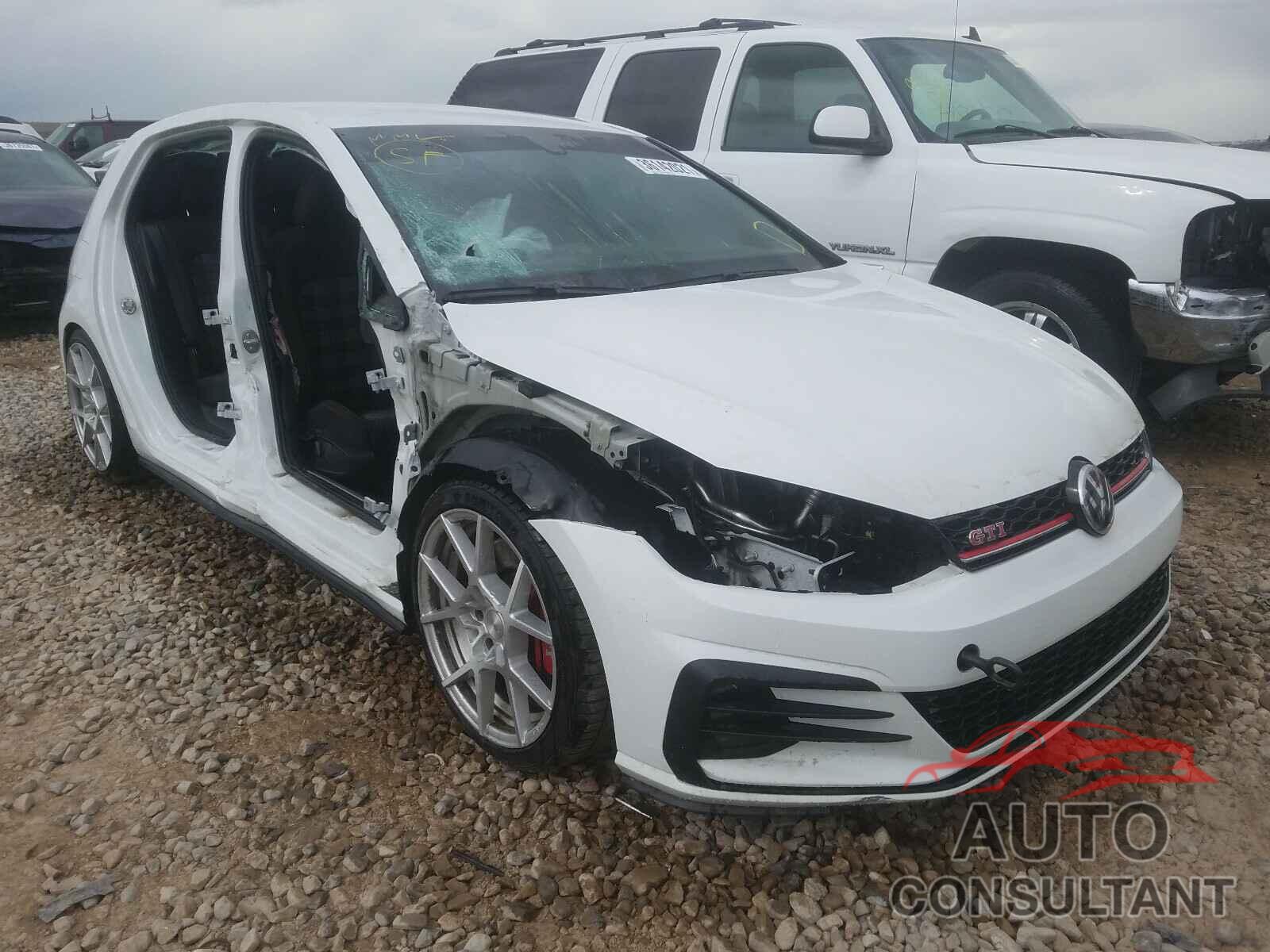 VOLKSWAGEN GTI 2019 - 3VW5T7AU3KM001633