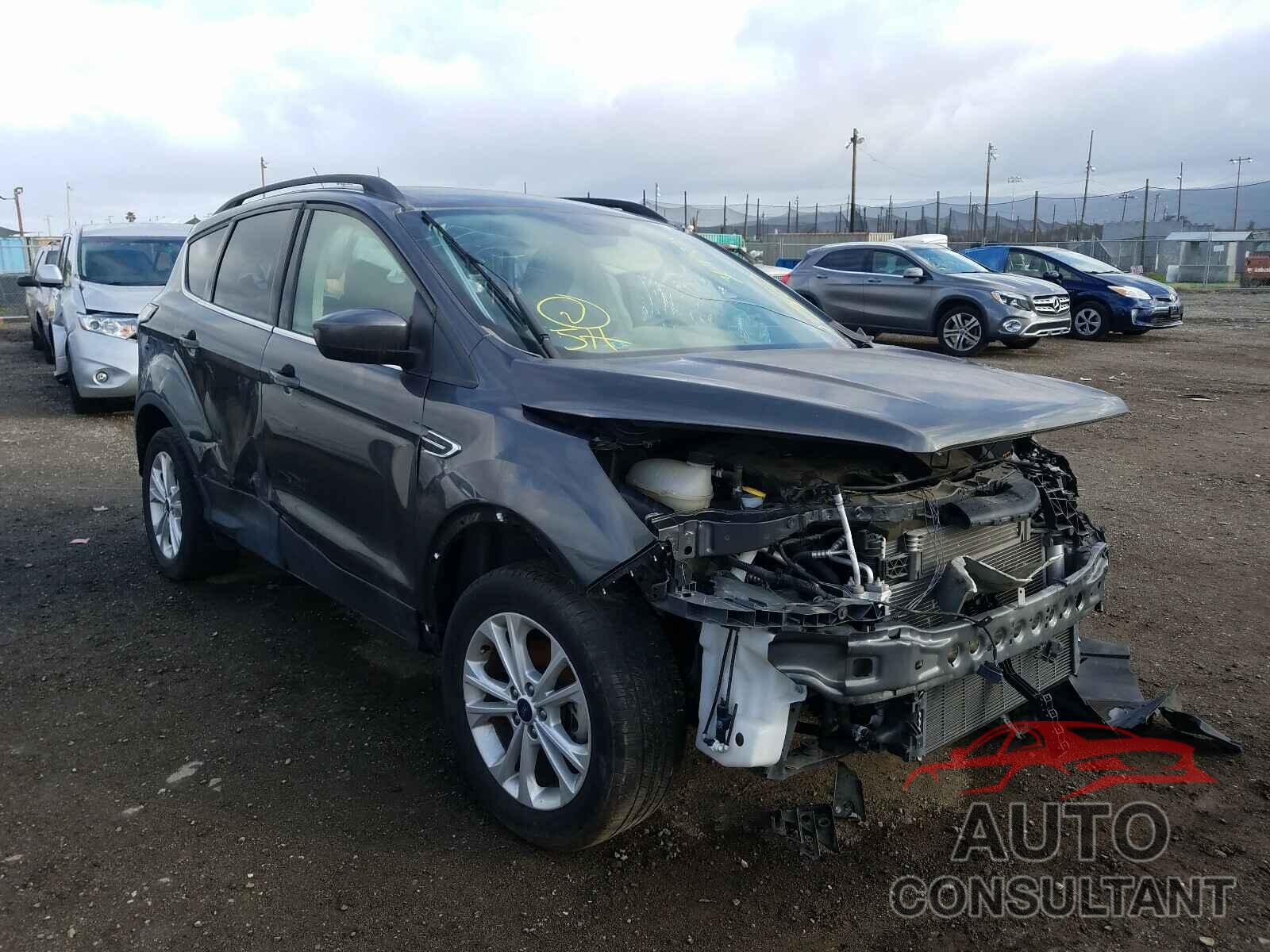 FORD ESCAPE 2018 - 1FMCU0GD5JUB16312
