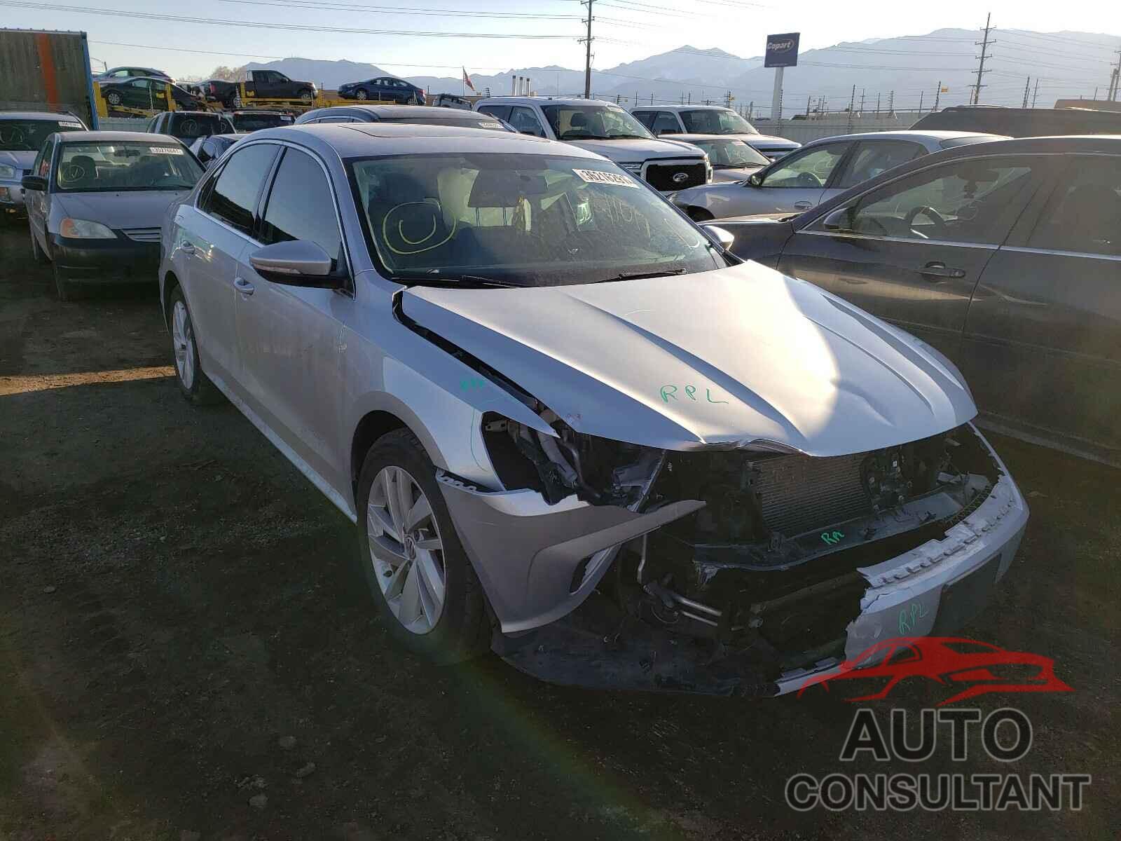 VOLKSWAGEN PASSAT 2018 - 1VWBA7A34JC024807