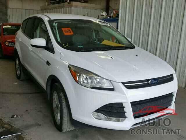 FORD ESCAPE 2015 - 1FMCU0G9XFUA53601