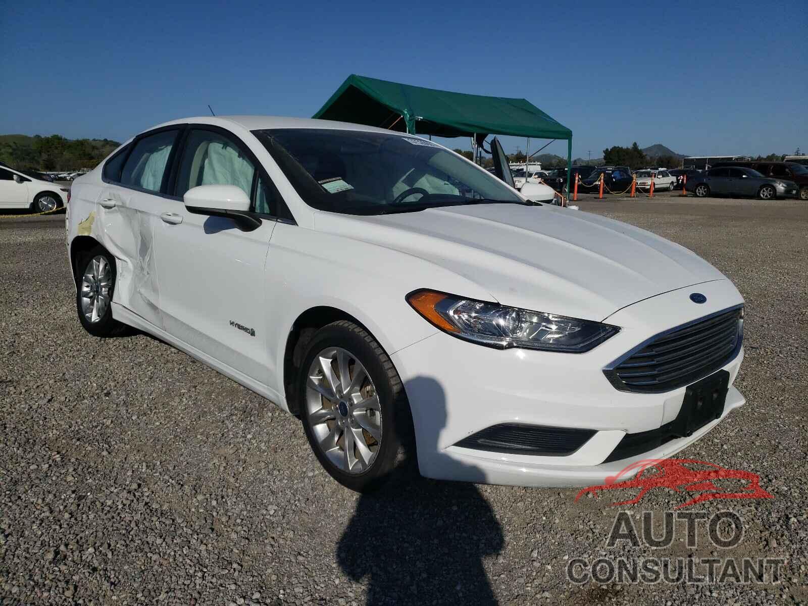 FORD FUSION 2017 - 3FA6P0LU8HR209234