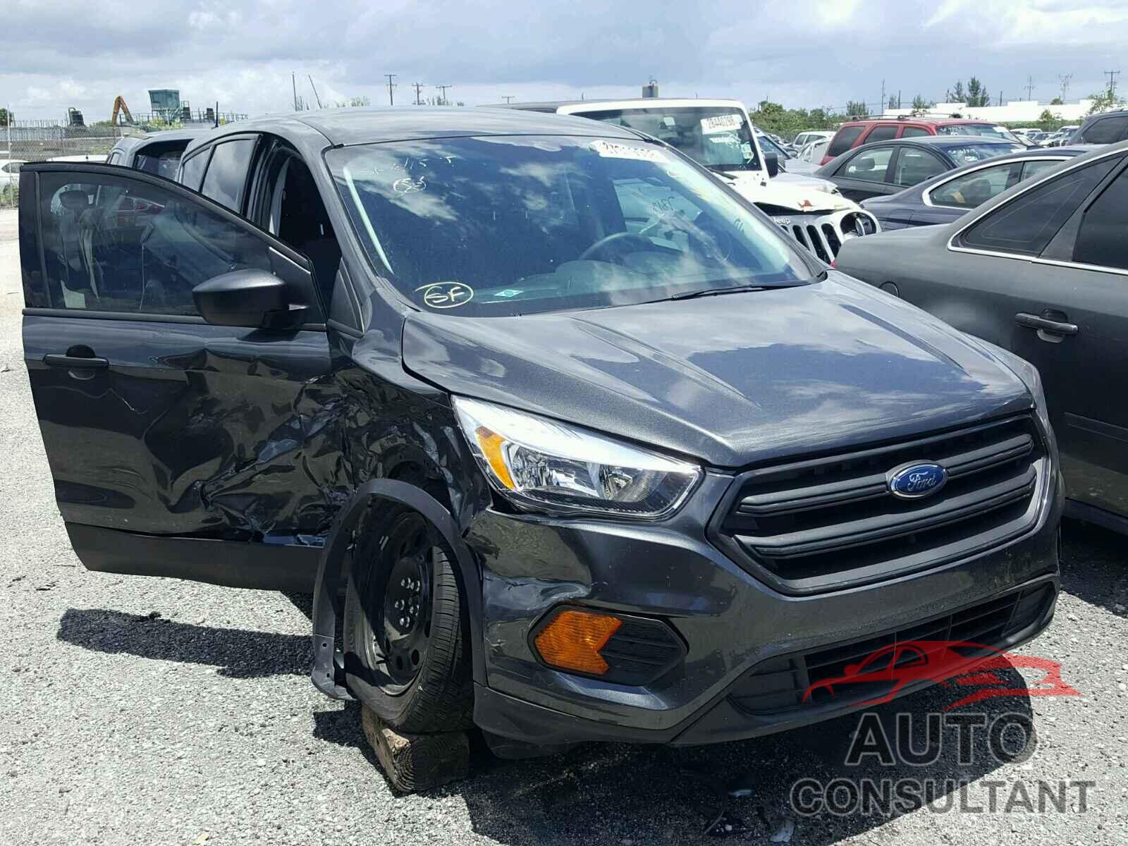 FORD ESCAPE 2017 - 1FMCU0F7XHUE65116