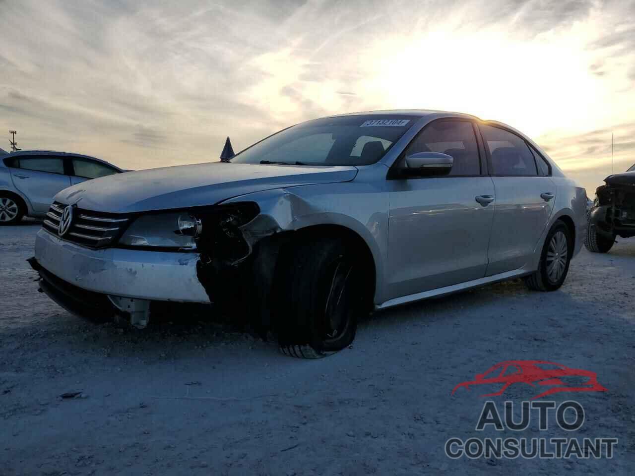 VOLKSWAGEN PASSAT 2015 - 1VWAT7A36FC049706