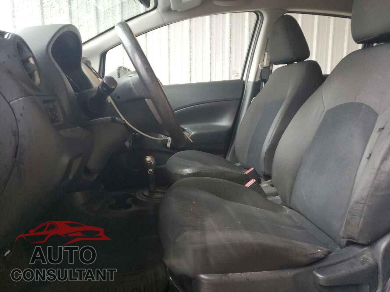 NISSAN VERSA 2017 - 3N1CE2CP8HL373372