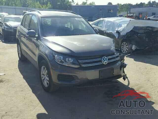 VOLKSWAGEN TIGUAN 2015 - WVGBV7AX1FW564448