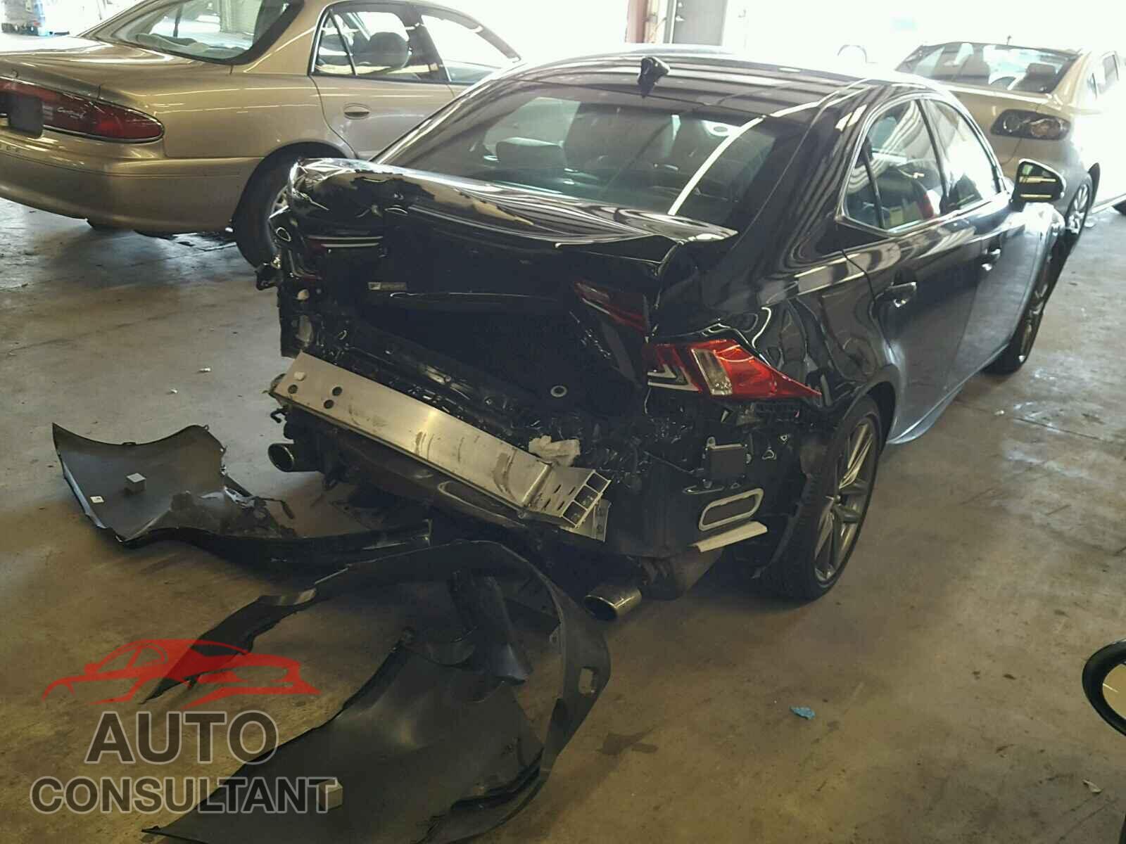 LEXUS IS 2015 - JTHCE1D26F5009442