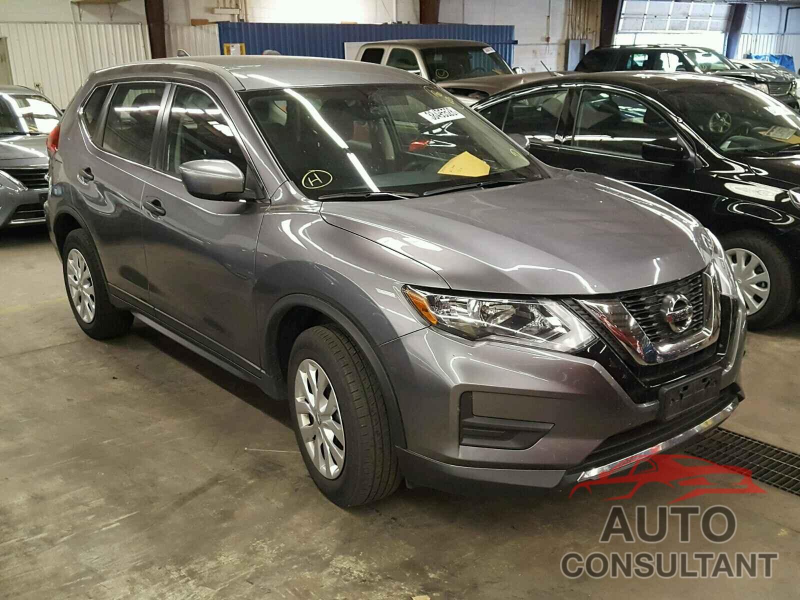 NISSAN ROGUE S 2017 - KNMAT2MV0HP514981