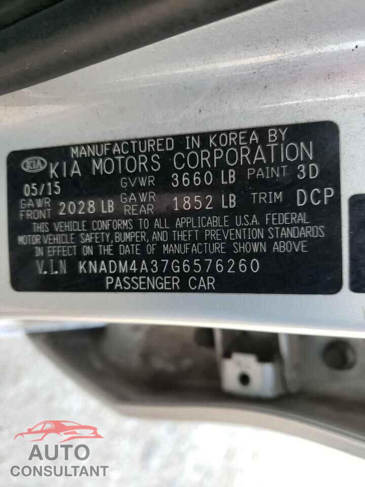 KIA RIO 2016 - KNADM4A37G6576260