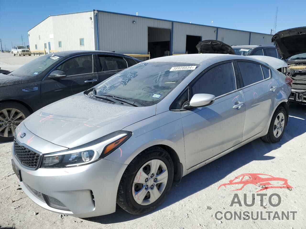 KIA FORTE 2018 - 3KPFL4A75JE197311