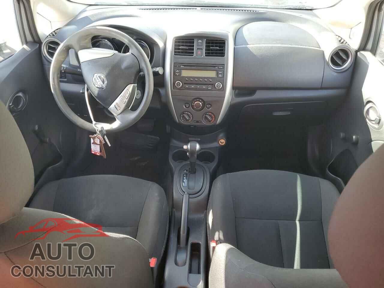 NISSAN VERSA 2017 - 3N1CE2CP4HL365981