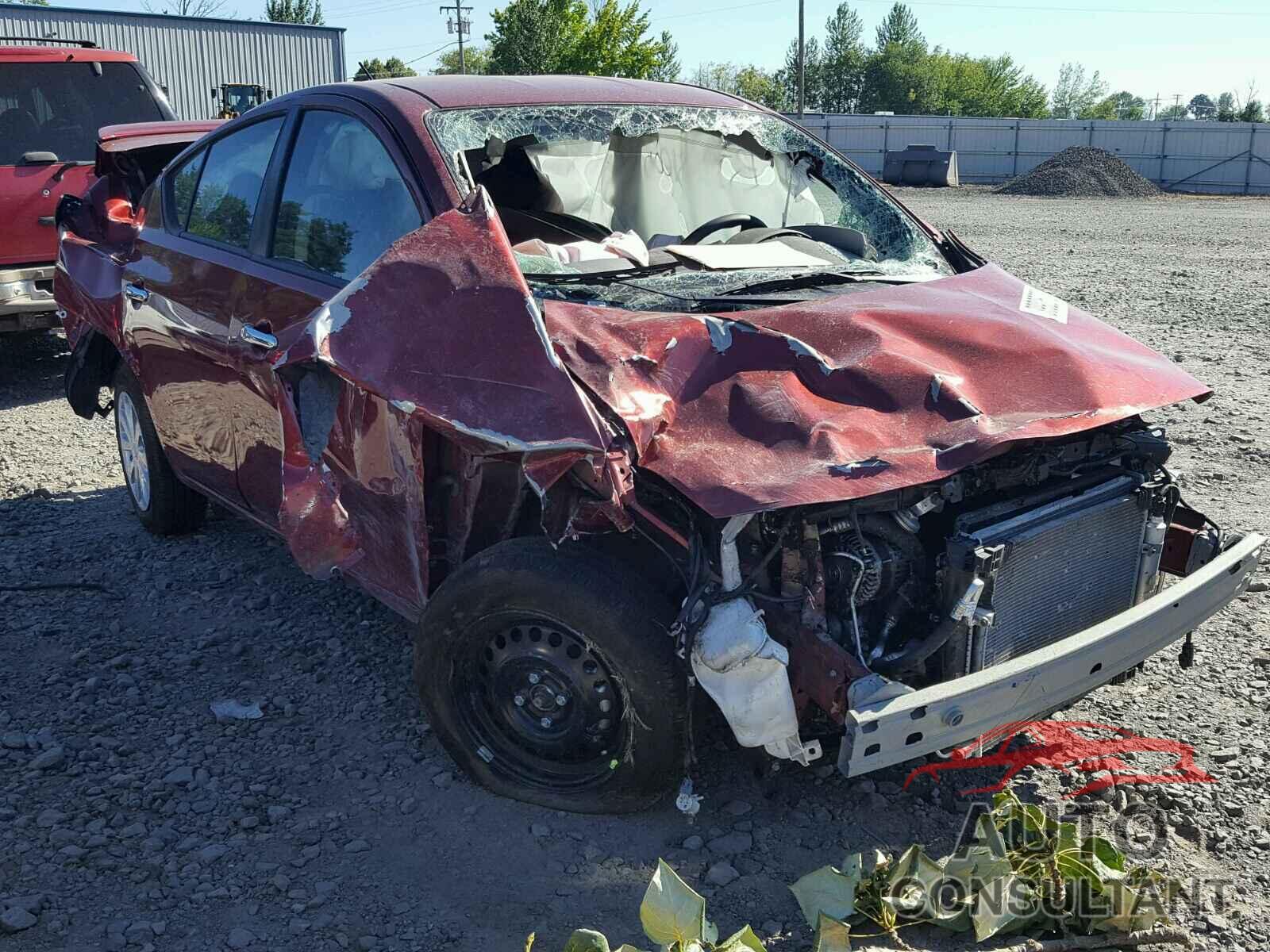 NISSAN VERSA 2018 - 3N1CN7AP0JL853198