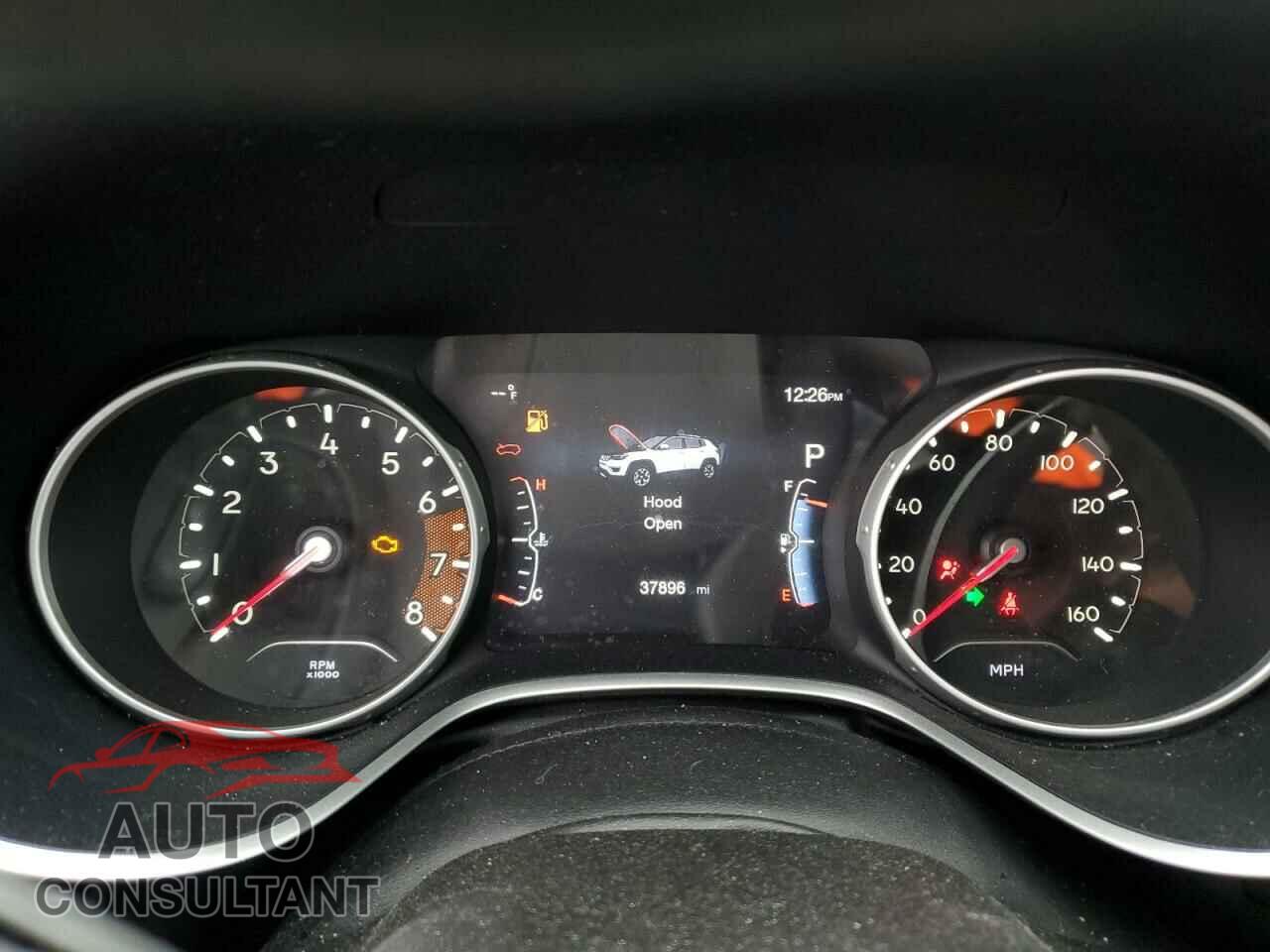 JEEP COMPASS 2018 - 3C4NJDAB4JT108099
