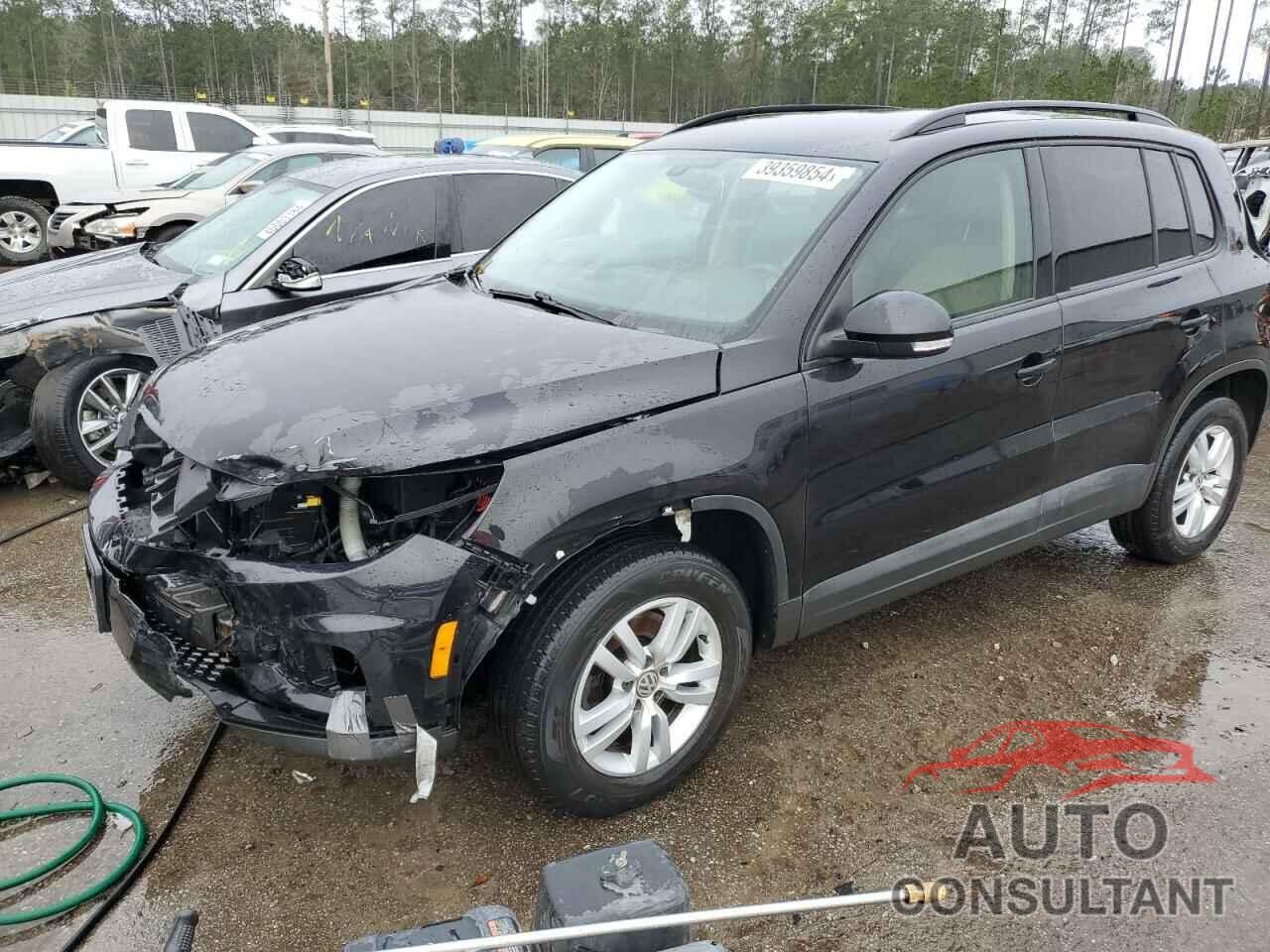 VOLKSWAGEN TIGUAN 2017 - WVGBV7AX6HK027634