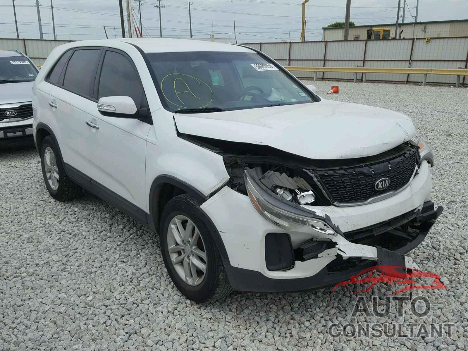KIA SORENTO LX 2015 - 5XYKT3A67FG652170