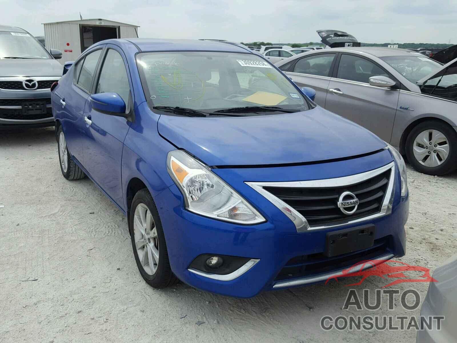 NISSAN VERSA 2017 - 3N1CN7AP5HL808736