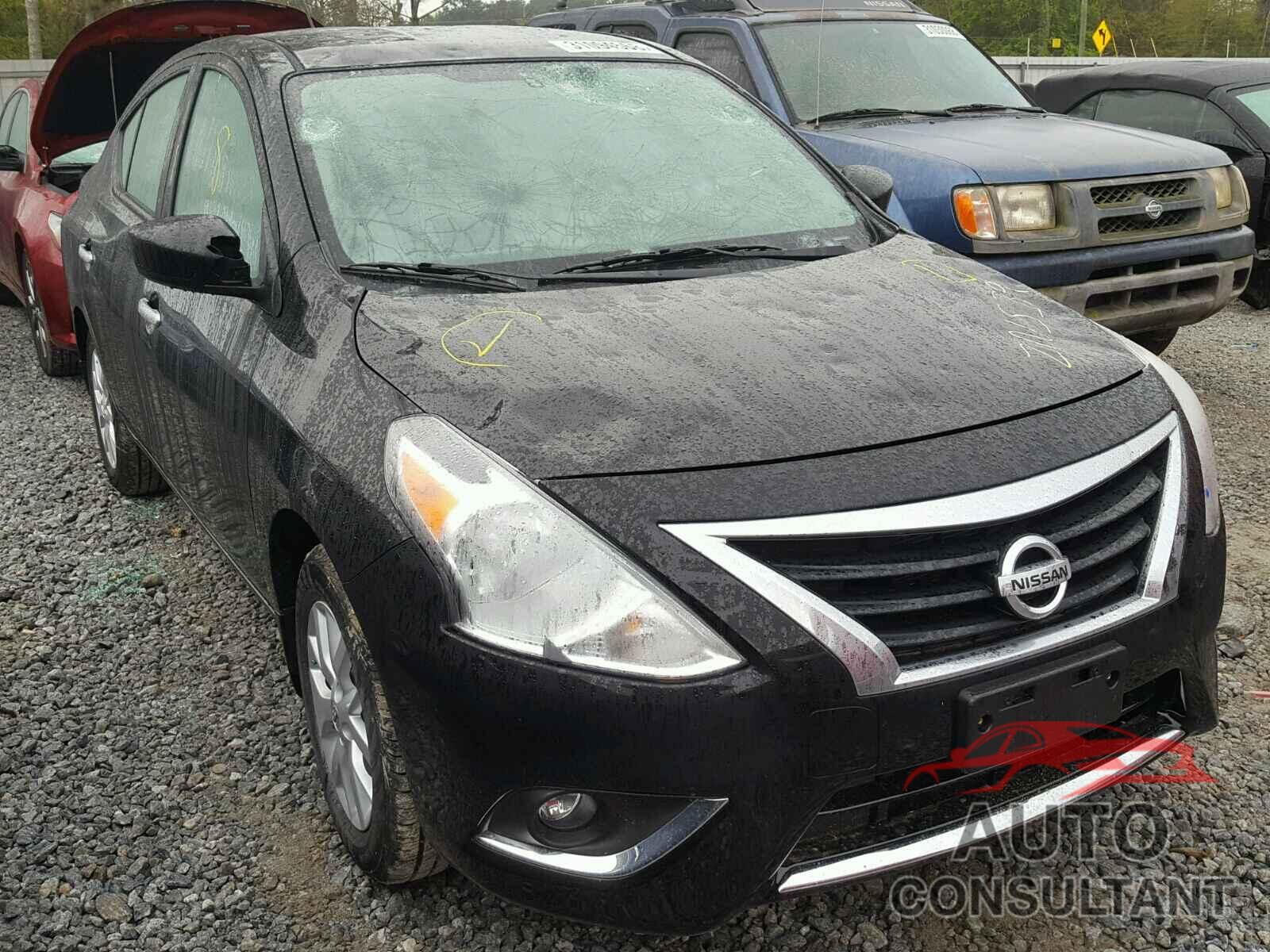NISSAN VERSA 2018 - 3N1CN7AP7JL832848
