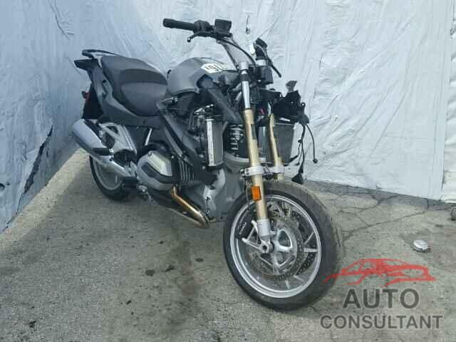 BMW MOTORCYCLE 2015 - WB10A1303FZ192949