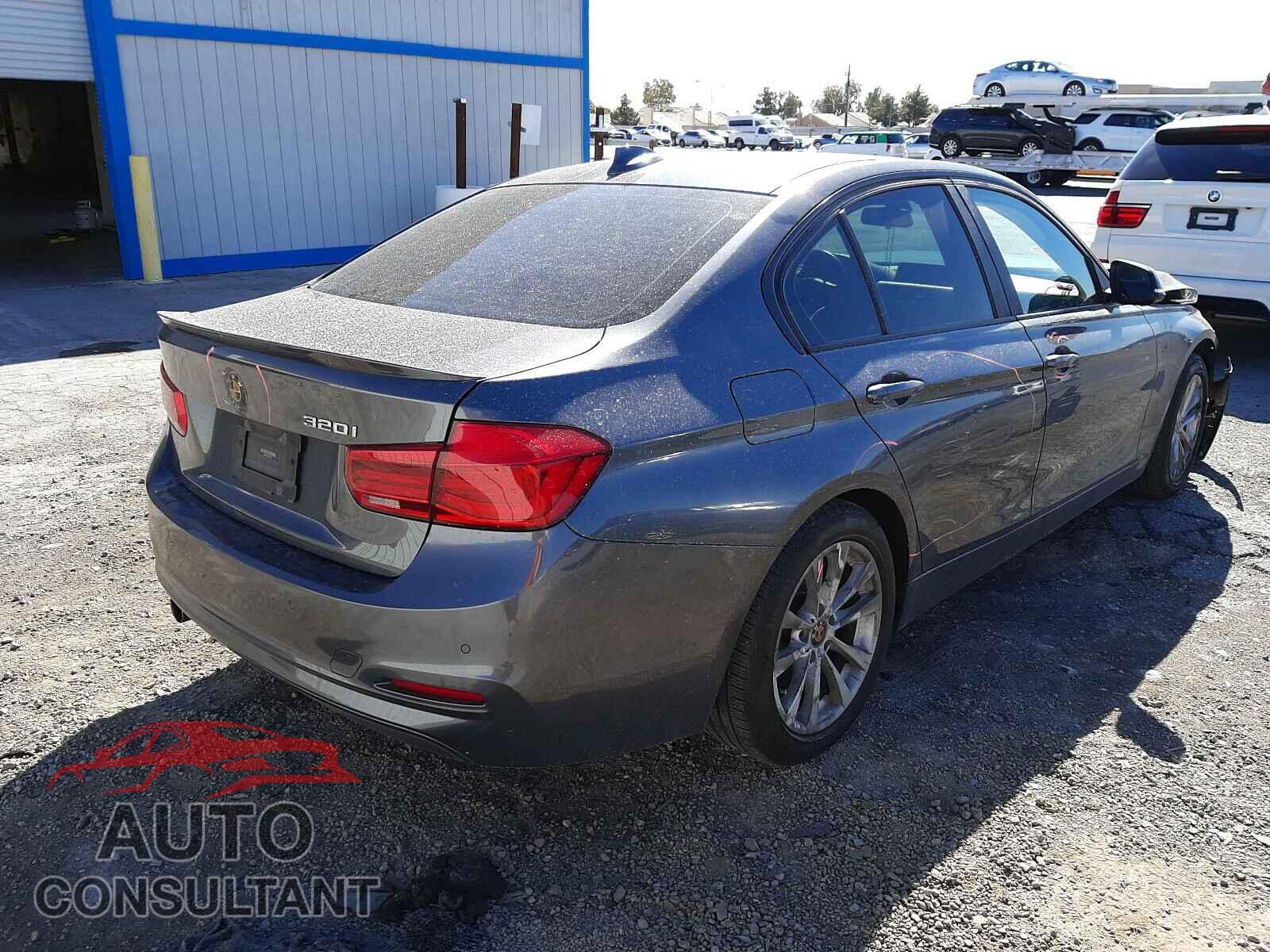 BMW 3 SERIES 2016 - WBA8A9C51GK616944