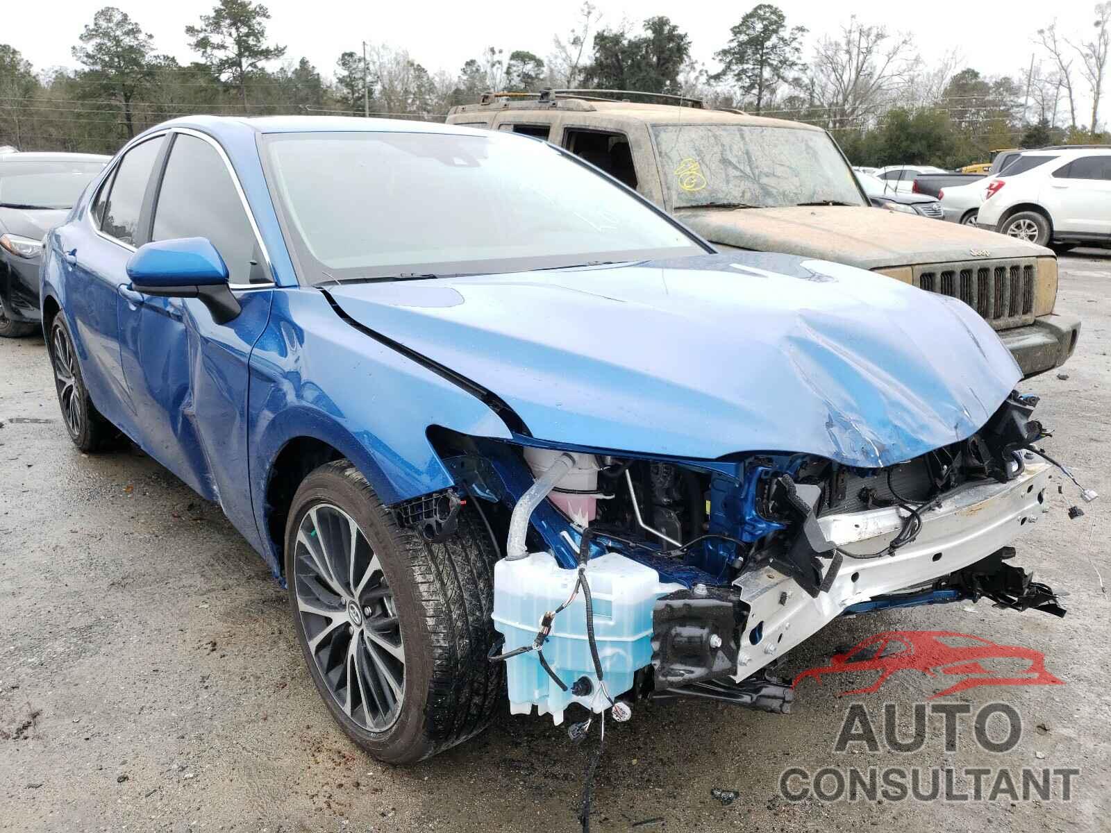 TOYOTA CAMRY 2020 - 4T1G11AK4LU351939