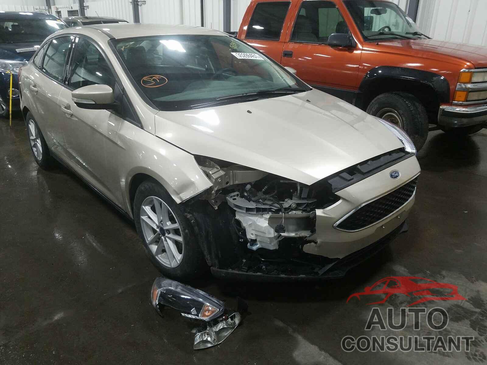 FORD FOCUS 2018 - 1FADP3F23JL230435