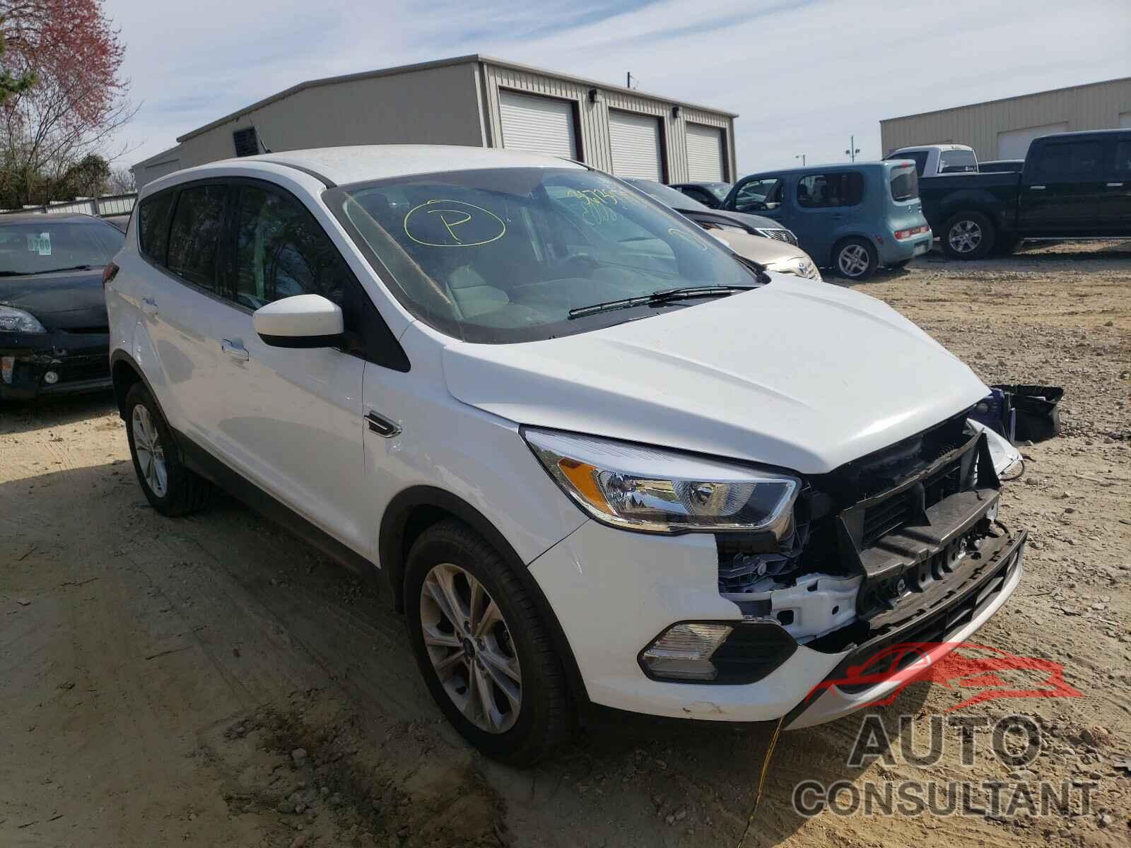 FORD ESCAPE 2019 - 1FMCU0GD8KUB76943