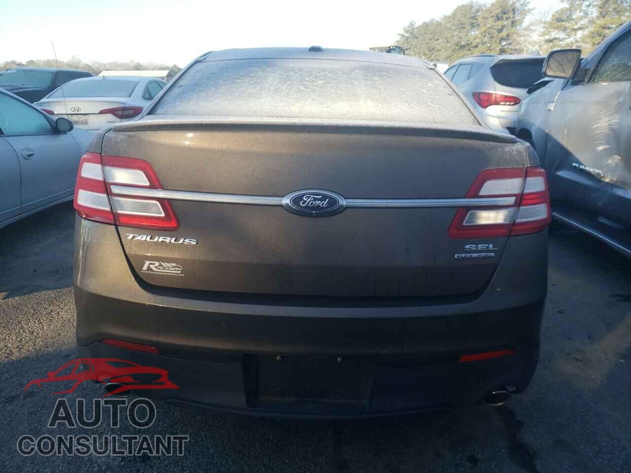 FORD TAURUS 2016 - 1FAHP2E82GG156847