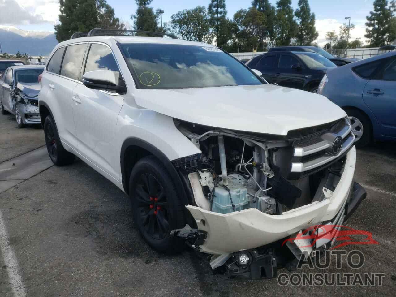 TOYOTA HIGHLANDER 2018 - 5TDZZRFH3JS258218