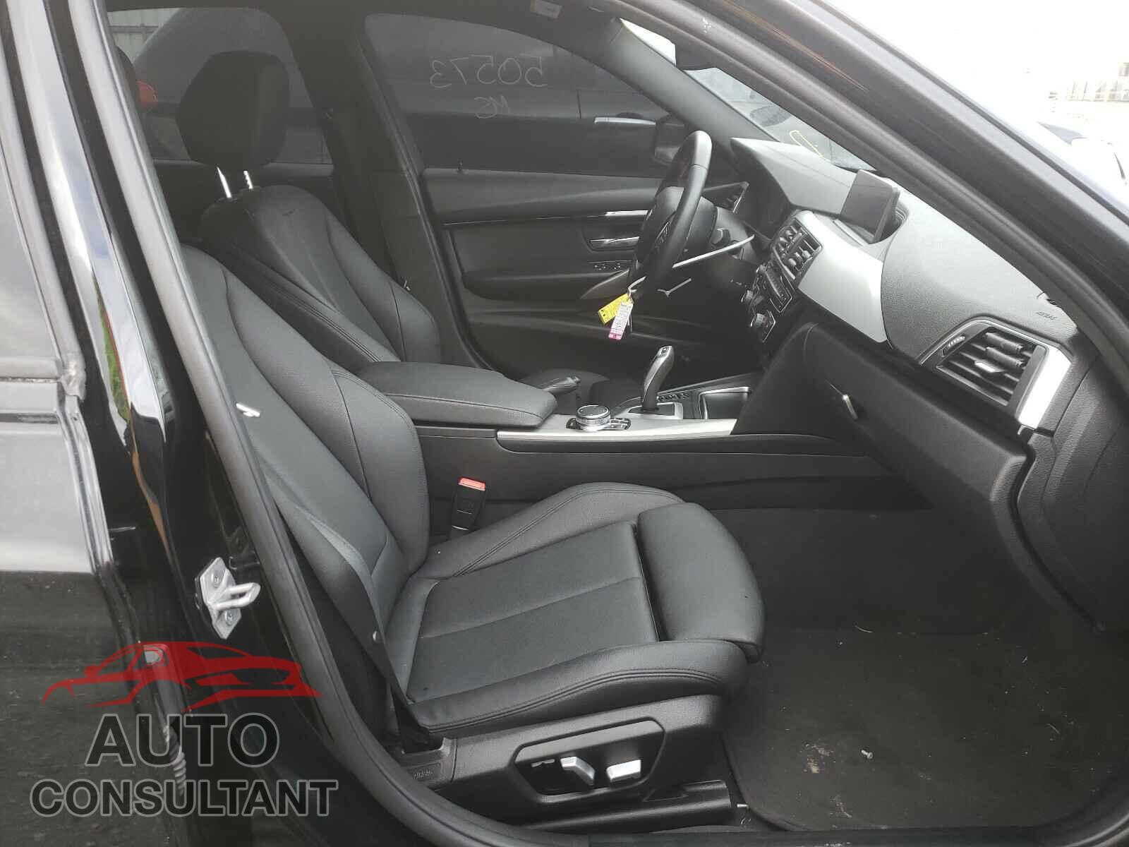 BMW 3 SERIES 2018 - WBA8D9C58JA013459