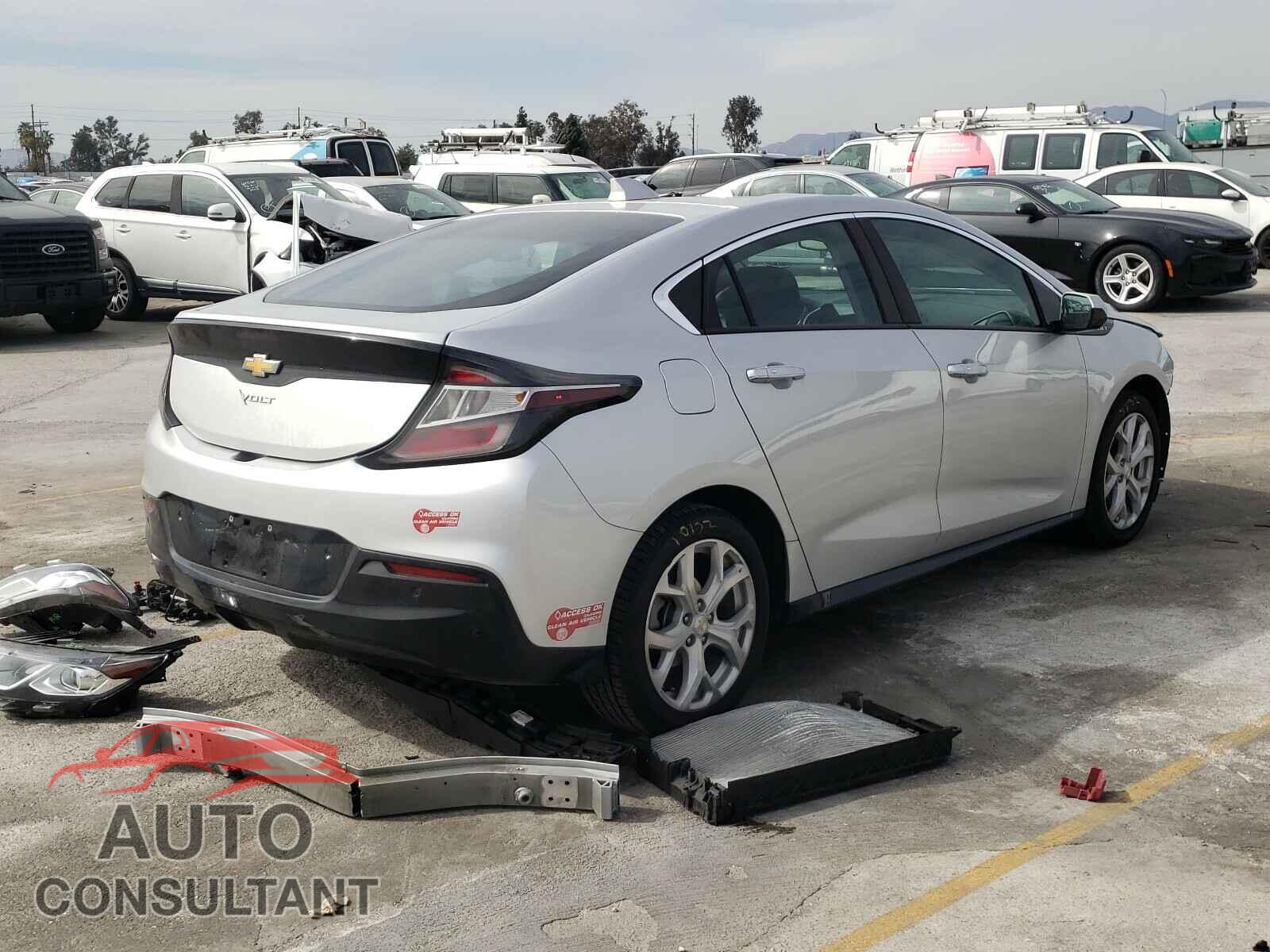 CHEVROLET VOLT 2018 - 1G1RD6S54JU117672