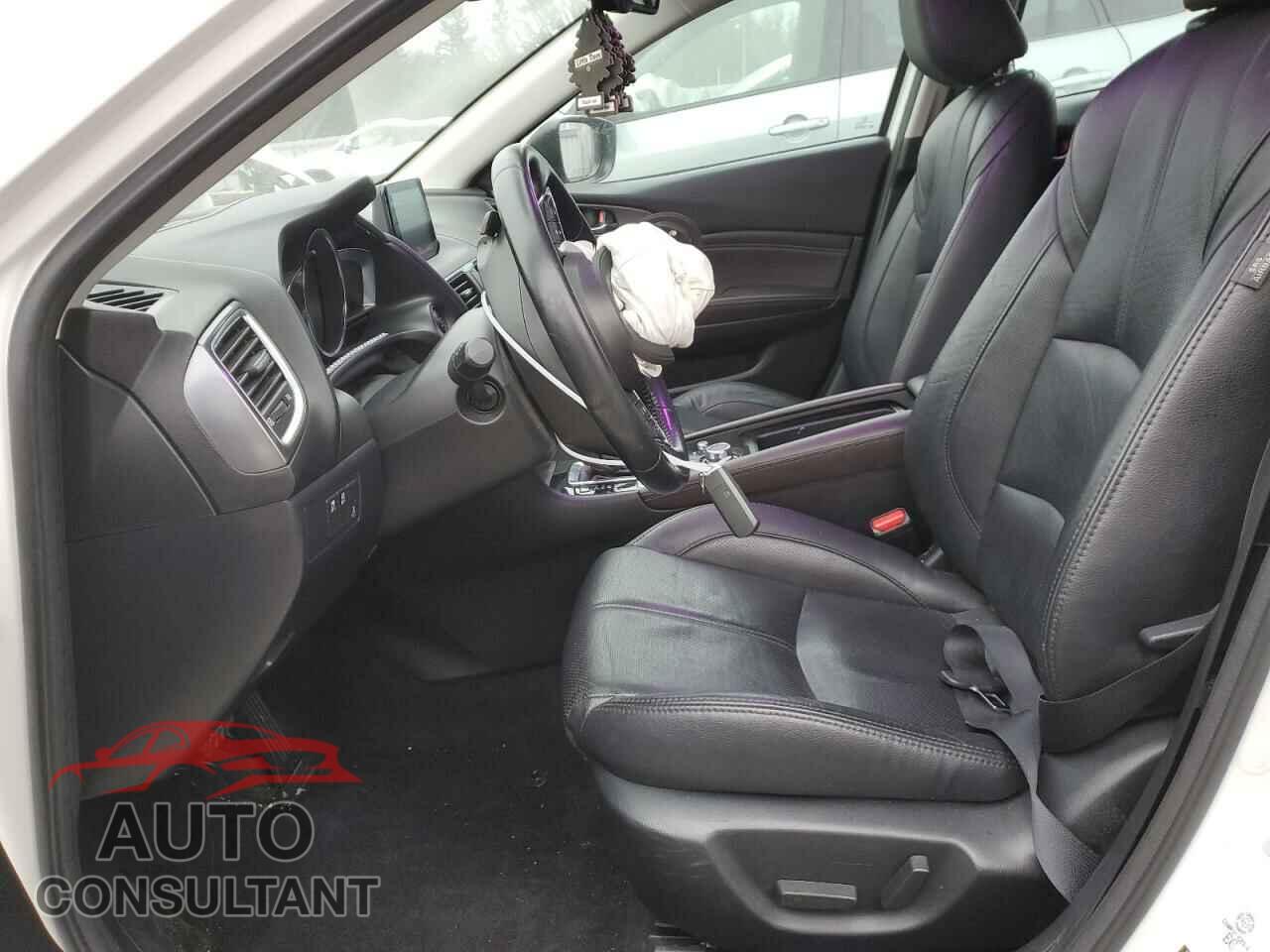 MAZDA 3 2018 - 3MZBN1M36JM261214