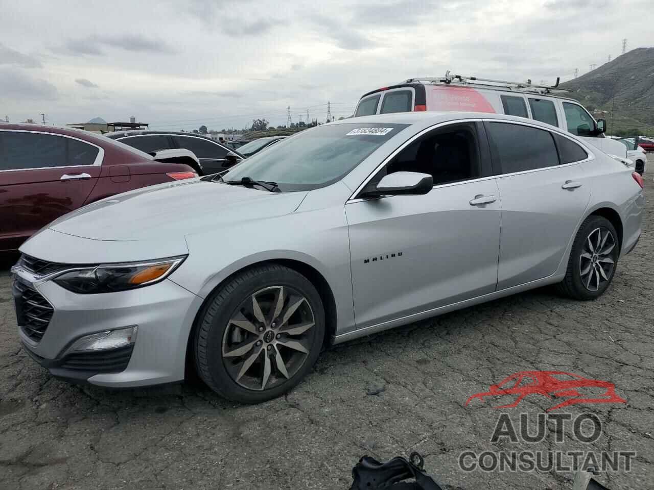 CHEVROLET MALIBU 2020 - 1G1ZG5ST7LF082021
