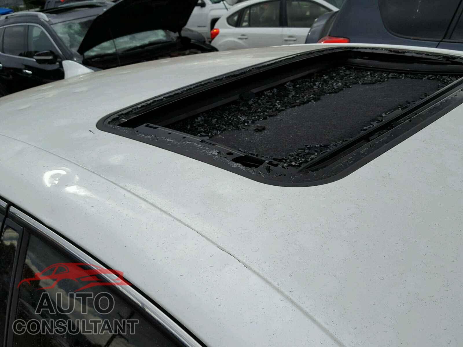 LEXUS IS250 2015 - JTHBF1D23F5052533