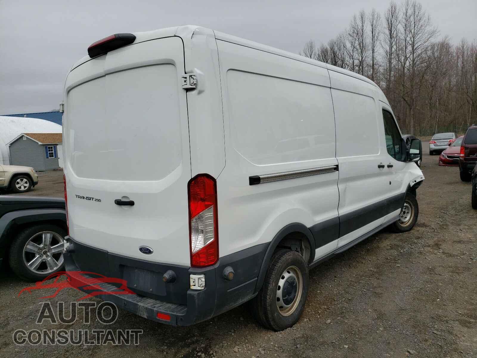 FORD TRANSIT CO 2018 - 1FTYR2CM4JKB24037